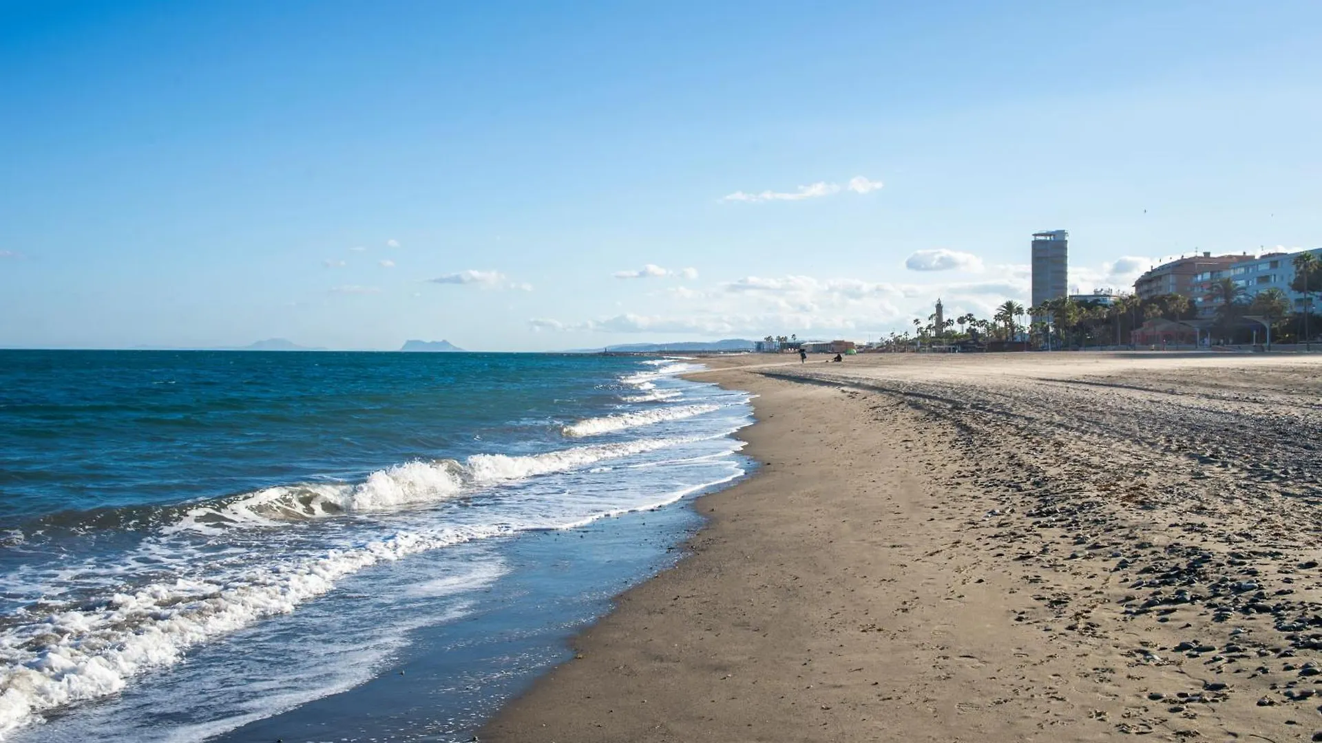 Los Aticos Estepona 0*,