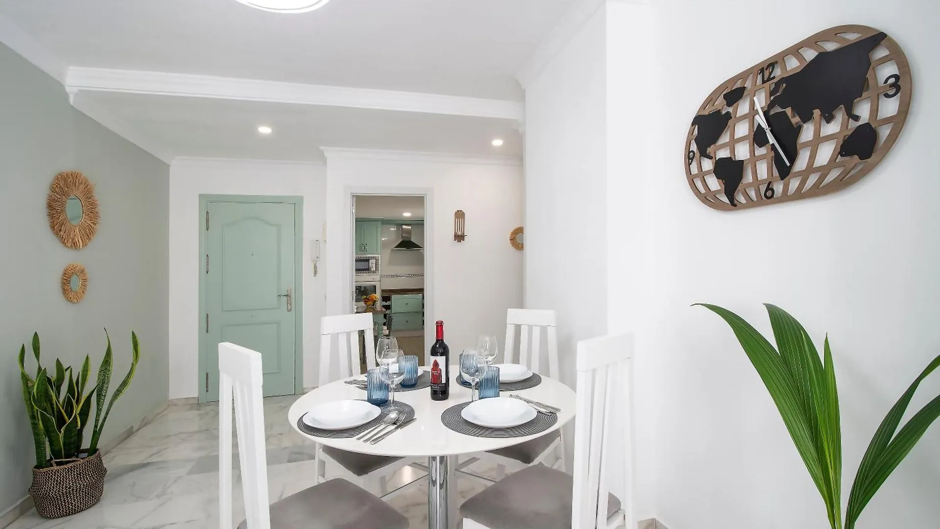 Los Aticos Estepona İspanya